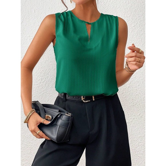 minimalist business casual Keyhole Neckline Sleeveless Blouse white - Picture 7 of 11